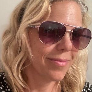 Meet your Posher, Annie